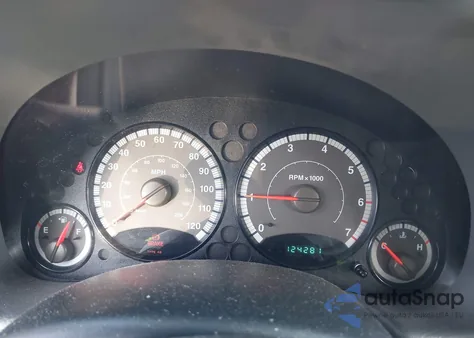 2005 Jeep Liberty Sport z USA, uszkodzony, nr VIN 1J4GL48K65W620837